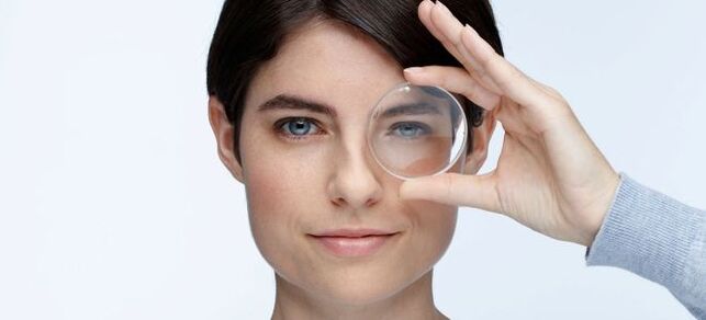 Aux fins de la correction de la vision, il est possible d'utiliser des lentilles durs